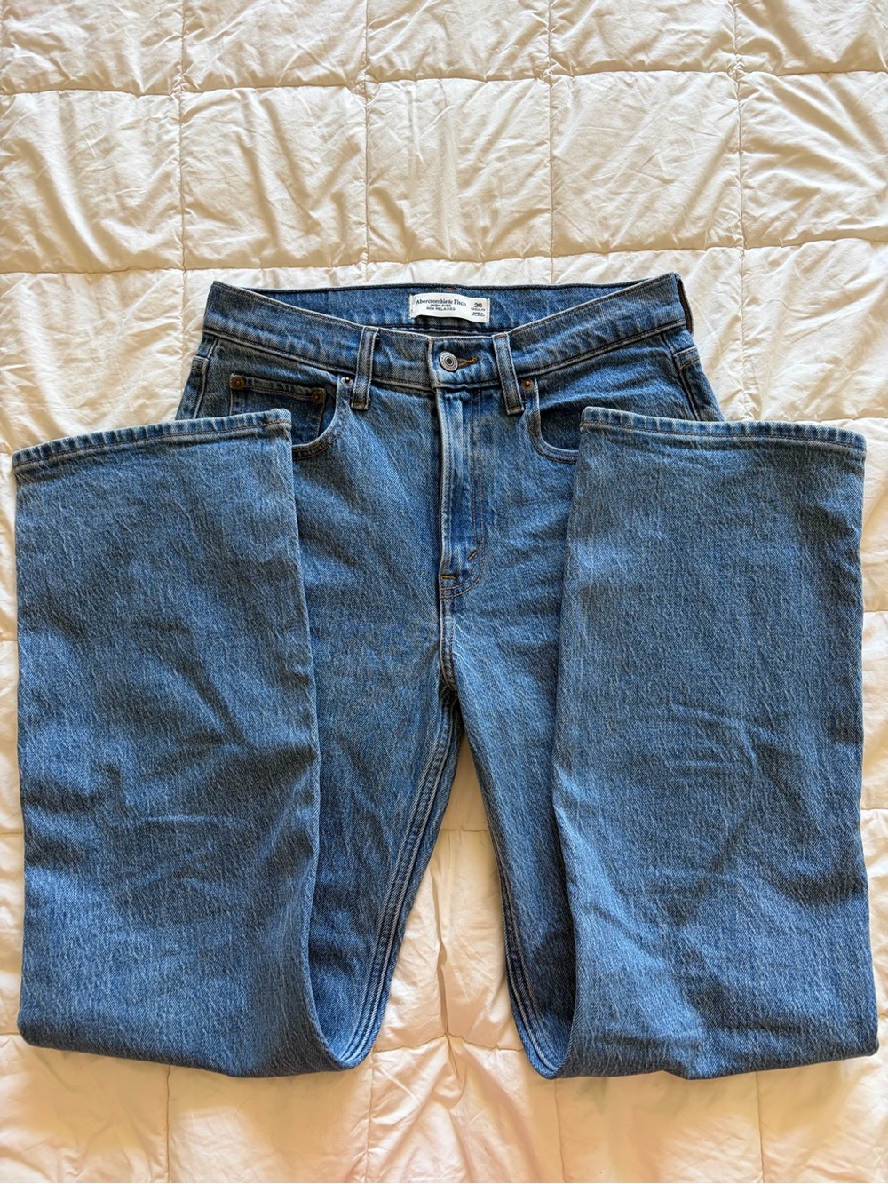 Abercrombie 90s high rise relaxed jean